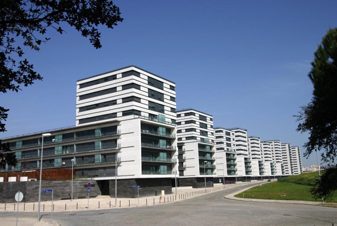 Un Appartement De Reve En Plein Coeur Du Pont Vasco De Gamma Lisboa Exteriör bild